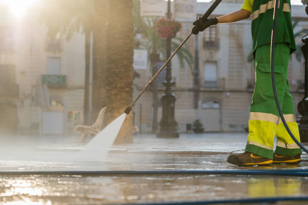 Best Warehouse Cleaning  in Charenton, LA